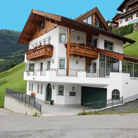 In Tyrol Near Slopes, Cleaning Included Appartement *