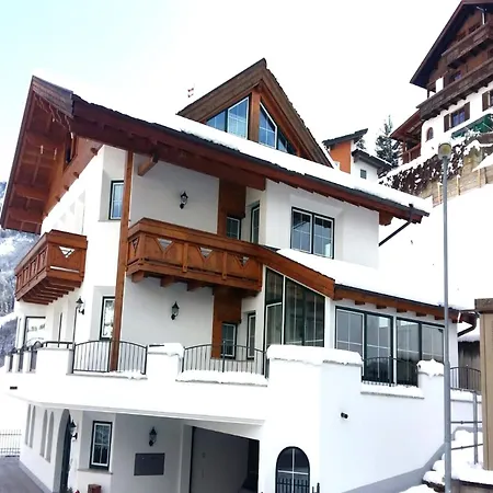 In Tyrol Near Slopes, Cleaning Included Appartement